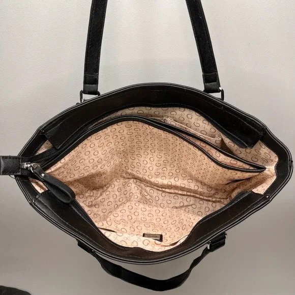 Y2K-era Guess Black Embossed Logo Tote Handbag Shoulder Bag - Picture 6 of 12